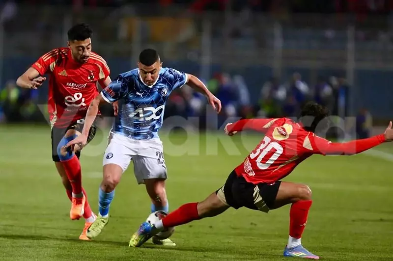 فرص تتويج الأهلي وبيراميدز بلقب الدوري المصري تقترب بشكل ملحوظ