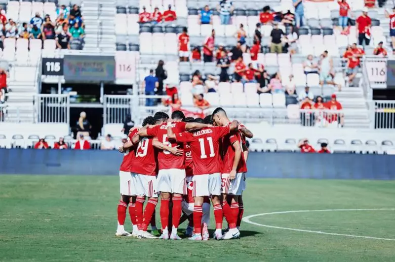 بالميراس يكشف عن تشكيلته المشاركة في كأس العالم للأندية 2025، في مواجهة منافسه الأهلي