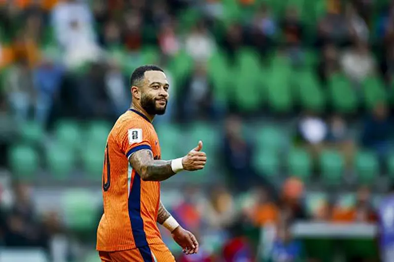 ديباي ينضم إلى أسطورة فان بيرسي كأفضل هداف في تاريخ منتخب هولندا