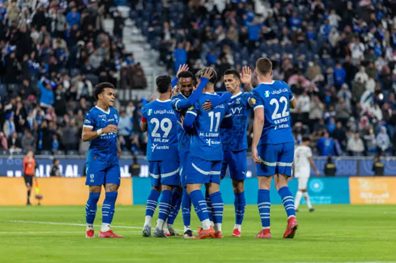 نجم الهلال يواجه احتمال الغياب عن مواجهة ريال مدريد