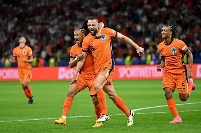 هولندا تسجل انتصاراً ساحقاً على مالطا 8-0 في تصفيات كأس العالم